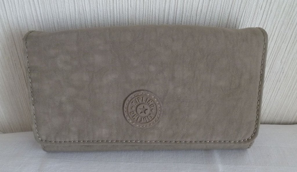 Kipling grand portefeuille porte-monnaie "lazio" brun taupe, Bijoux, Sacs & Beauté, Porte-monnaie & Portefeuilles, Autres marques