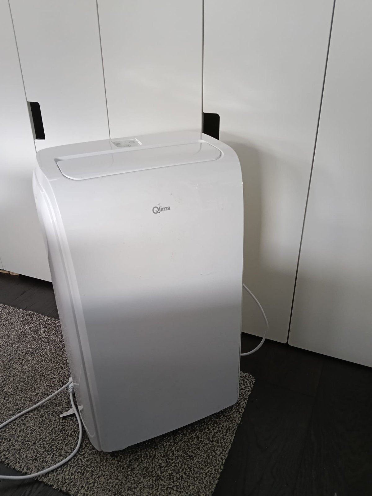 Mobiele airco Qlima P528, Ophalen, Zo goed als nieuw, Koelen en Ontvochtigen, Mobiele airco