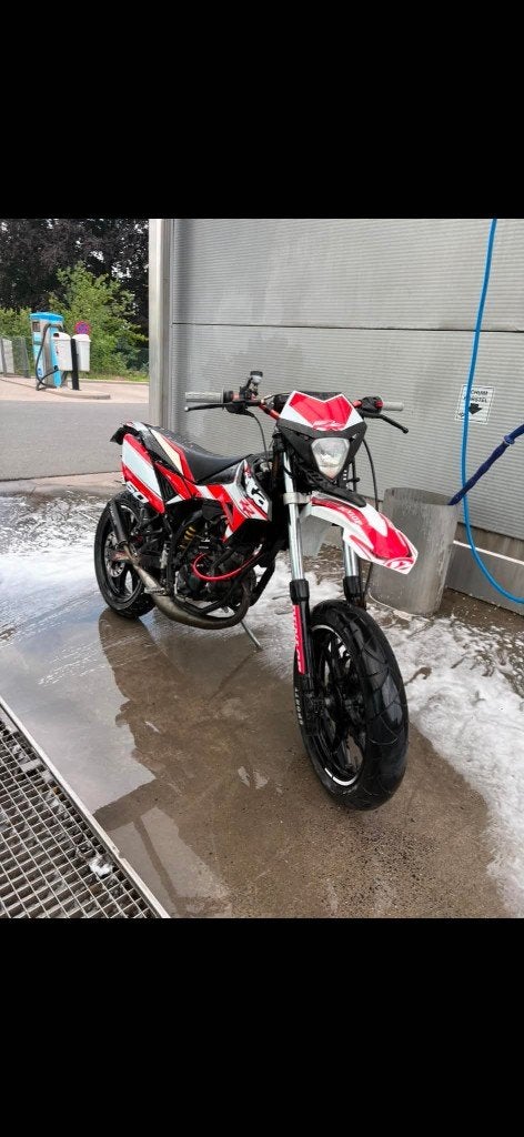 Beta rr 50 cc, Fietsen en Brommers, Brommers | Derbi, Ophalen, 6 versnellingen, Gebruikt, Klasse B (45 km/u)