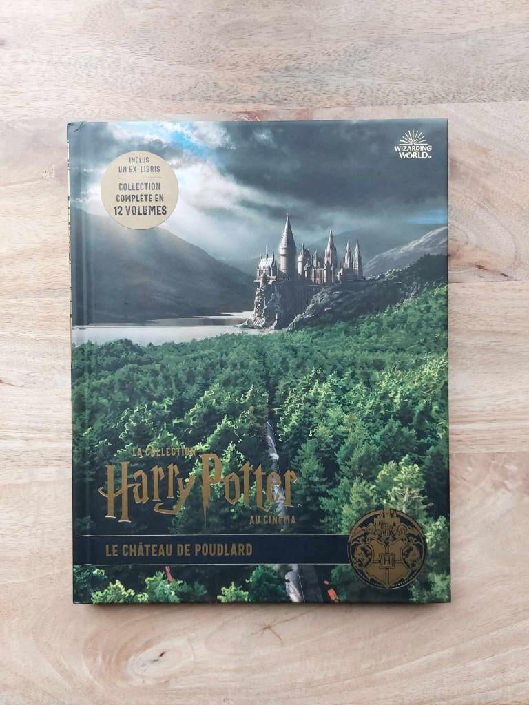 Tome 6 La Collection Harry Potter au cinéma + Poster offert, Ophalen of Verzenden, Zo goed als nieuw, Boek of Poster