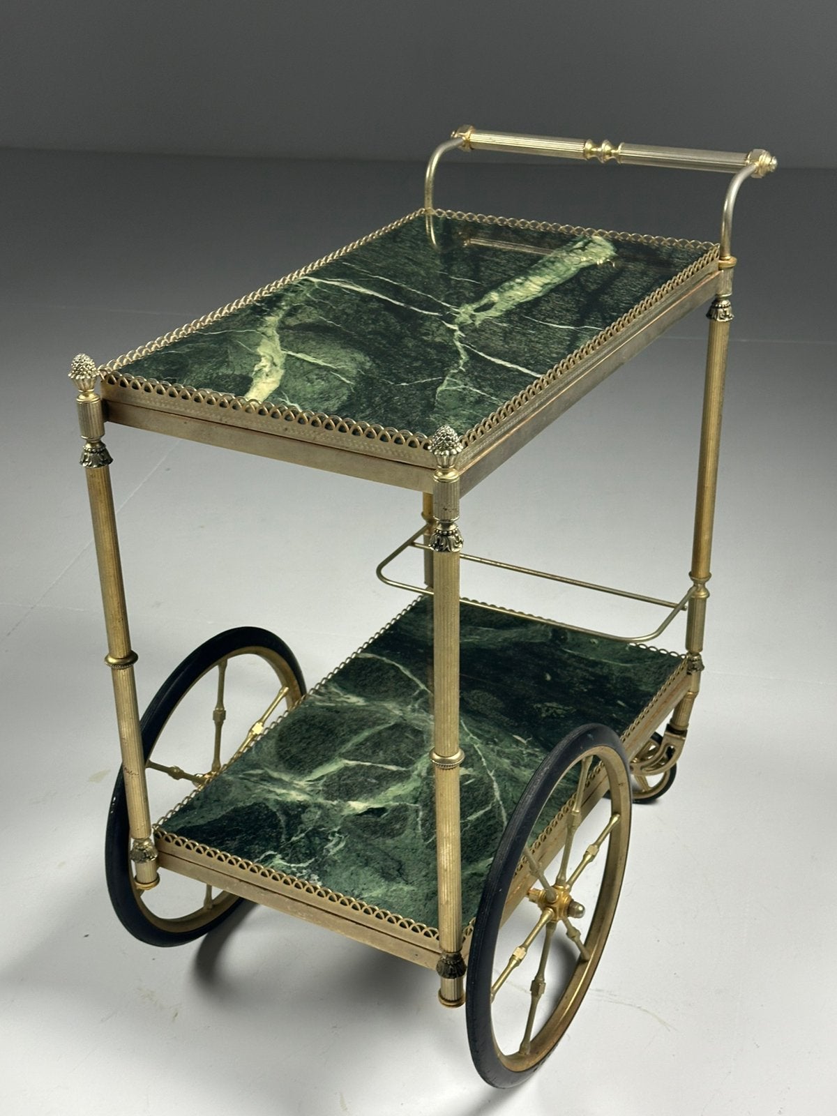 Chariot de service en marbre vert du milieu du siècle, Enlèvement ou Envoi, Comme neuf