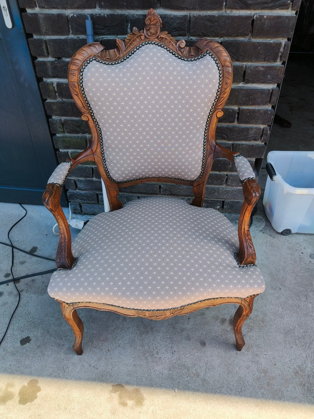 Stoel Louis XV, Ophalen