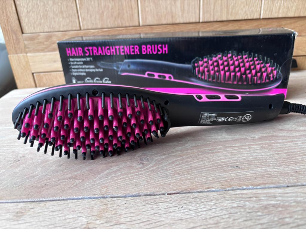 Hair straightener brush, Bijoux, Sacs & Beauté, Beauté | Soins des cheveux, Enlèvement, Utilisé, Peigne ou Brosse