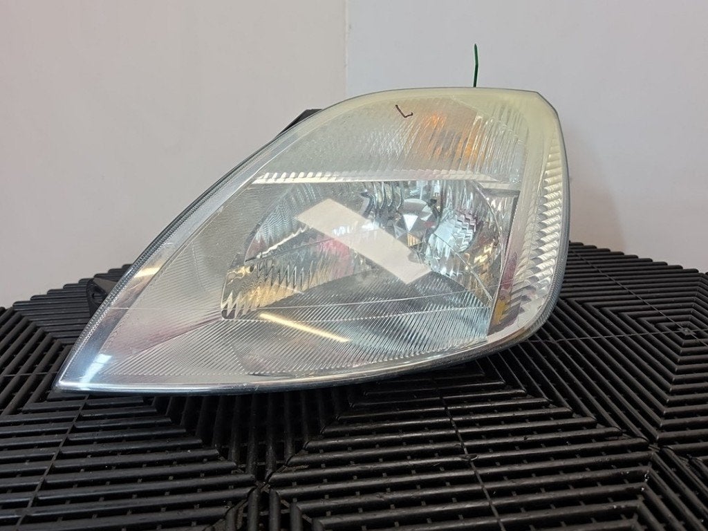 KOPLAMP LINKS Fiesta 5 (JD / JH) (|1320349|2S6X13W030CE|), Auto-onderdelen, Gebruikt, Henry-Ford-Straße  1
50735  Köln, DE, Ford-Werke GmbH