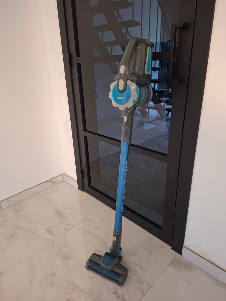 Ik verkoop deze mooie stofzuiger da ik nieuwe hep gekocht., Elektronische apparatuur, Stofzuigers, Ophalen, Zo goed als nieuw