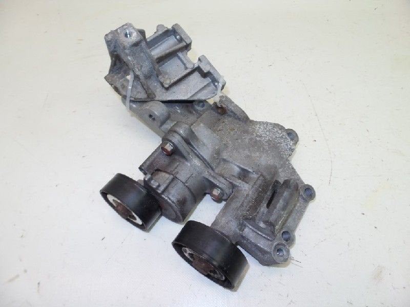 SUPPORT POMPE CLIMATISATION Mitsubishi Outlander (CW), Utilisé, Mitsubishi
