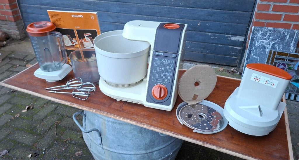FHILIPS  KEUKEN ROBOT, Elektronische apparatuur, Keukenmixers, 1 tot 2 liter, Ophalen of Verzenden, Zo goed als nieuw, 3 snelheden of meer