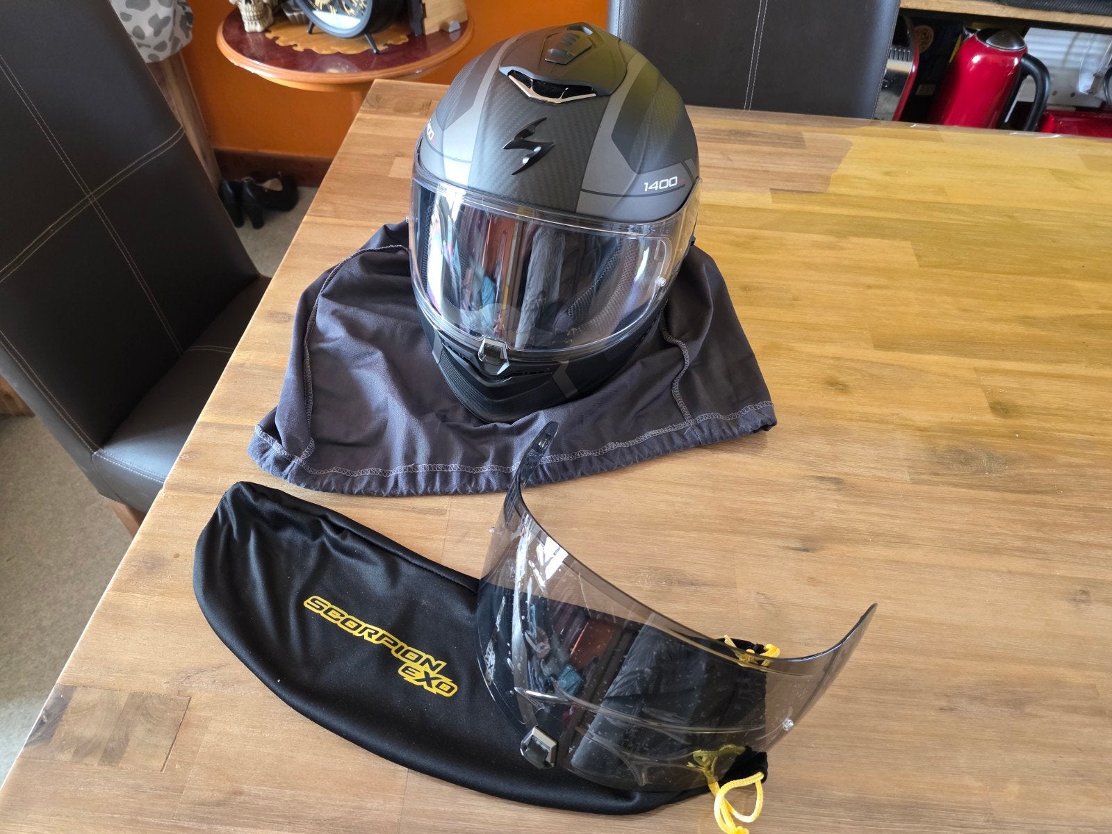 Casque scorpion exo 1400 air carbone taille L, Enlèvement