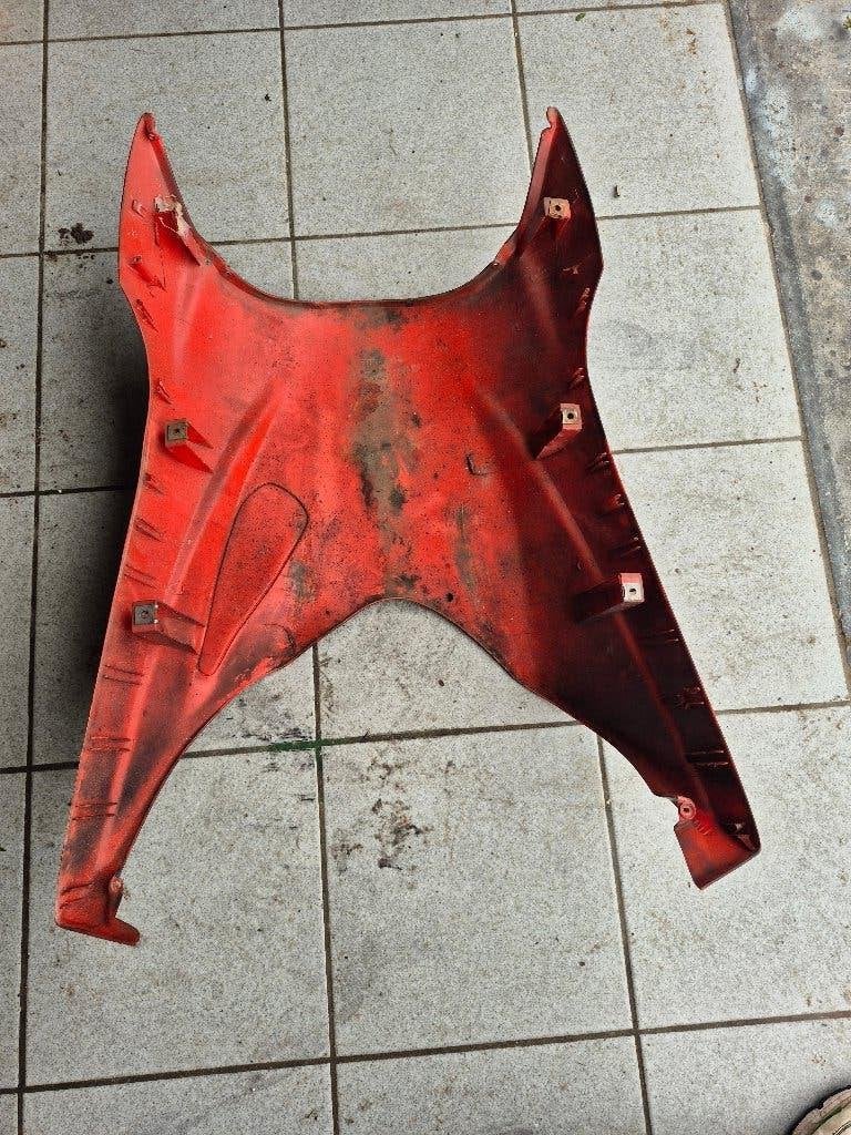 Onderkuip Aprilia SR50, Ophalen, Gebruikt, Kap, Aprilia