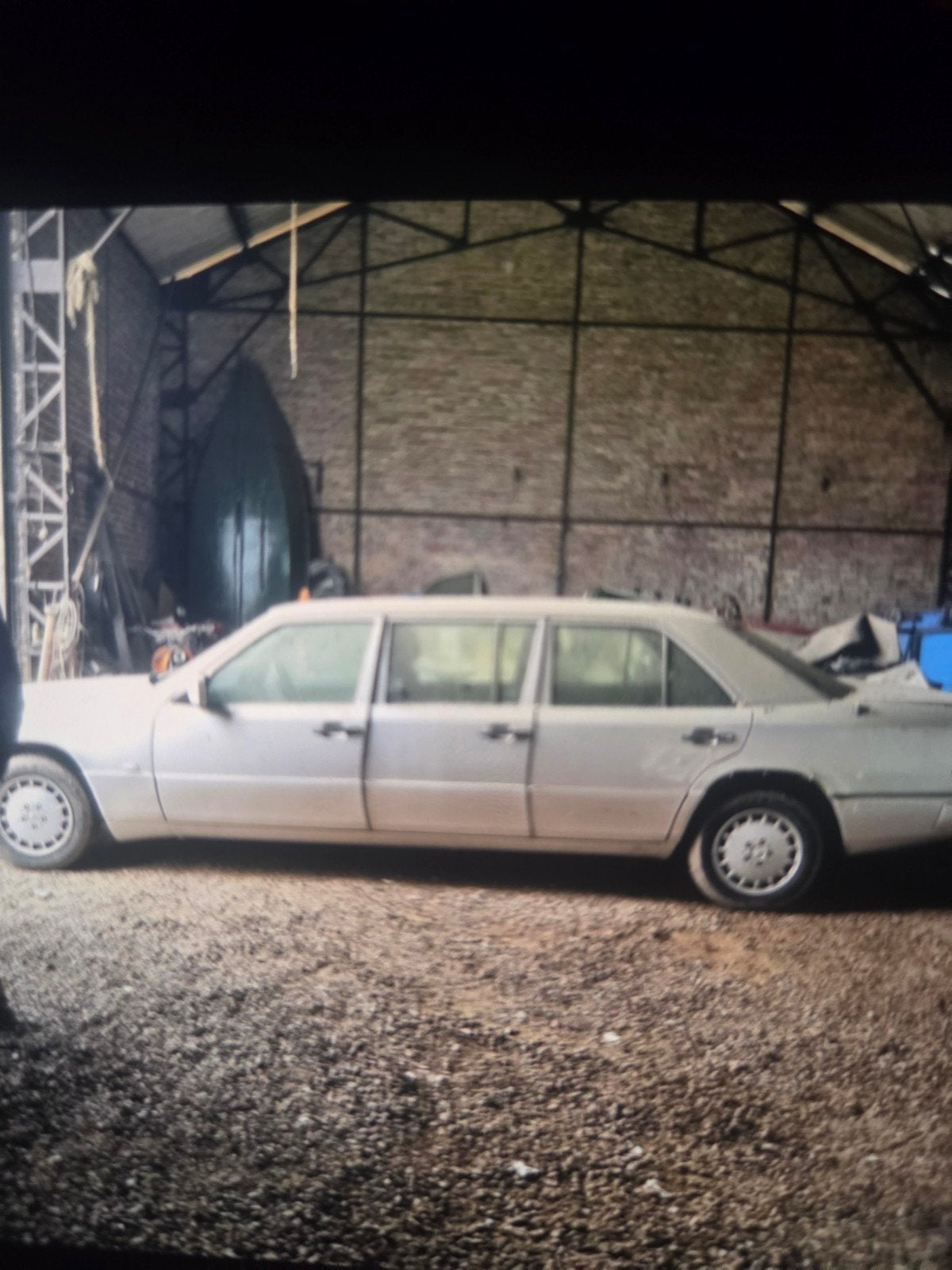 Limousine Mercedes w124, Autos, Achat, Automatique, Particulier, Essence