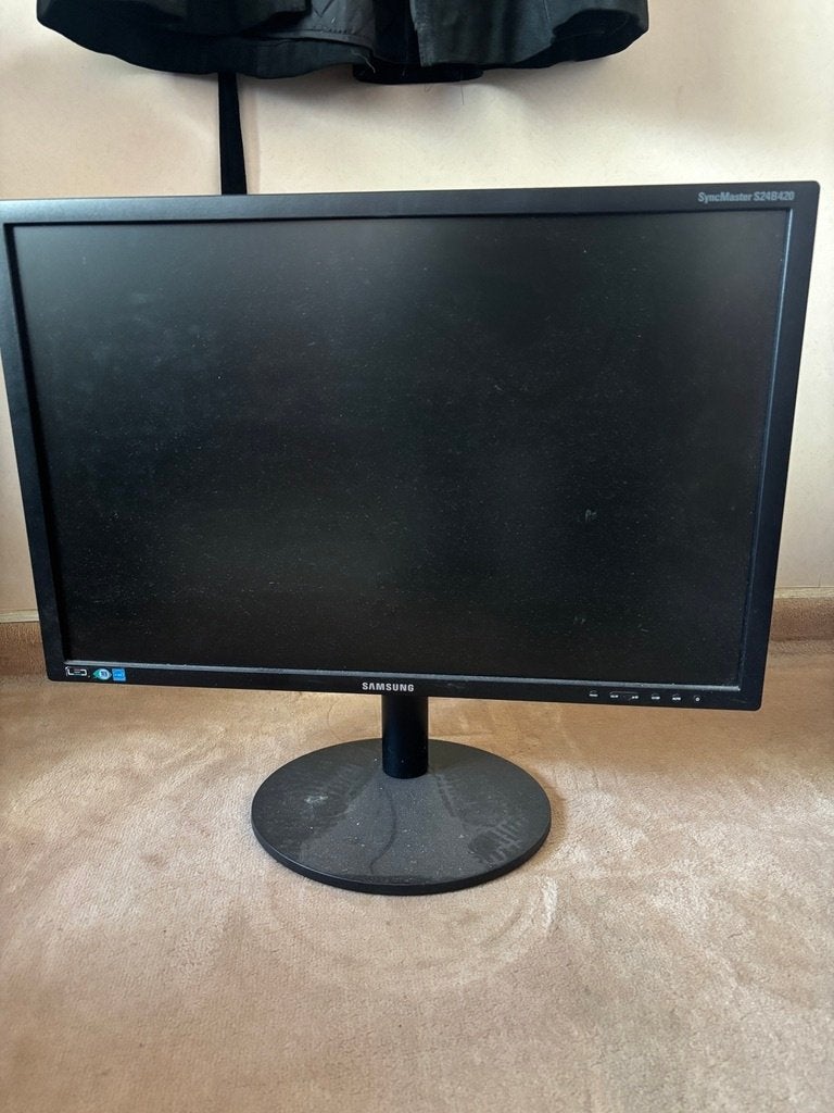 Samsung SyncMaster S24B420BW computermonitor 24 inch, Computers en Software, Ophalen, In hoogte verstelbaar, Zo goed als nieuw
