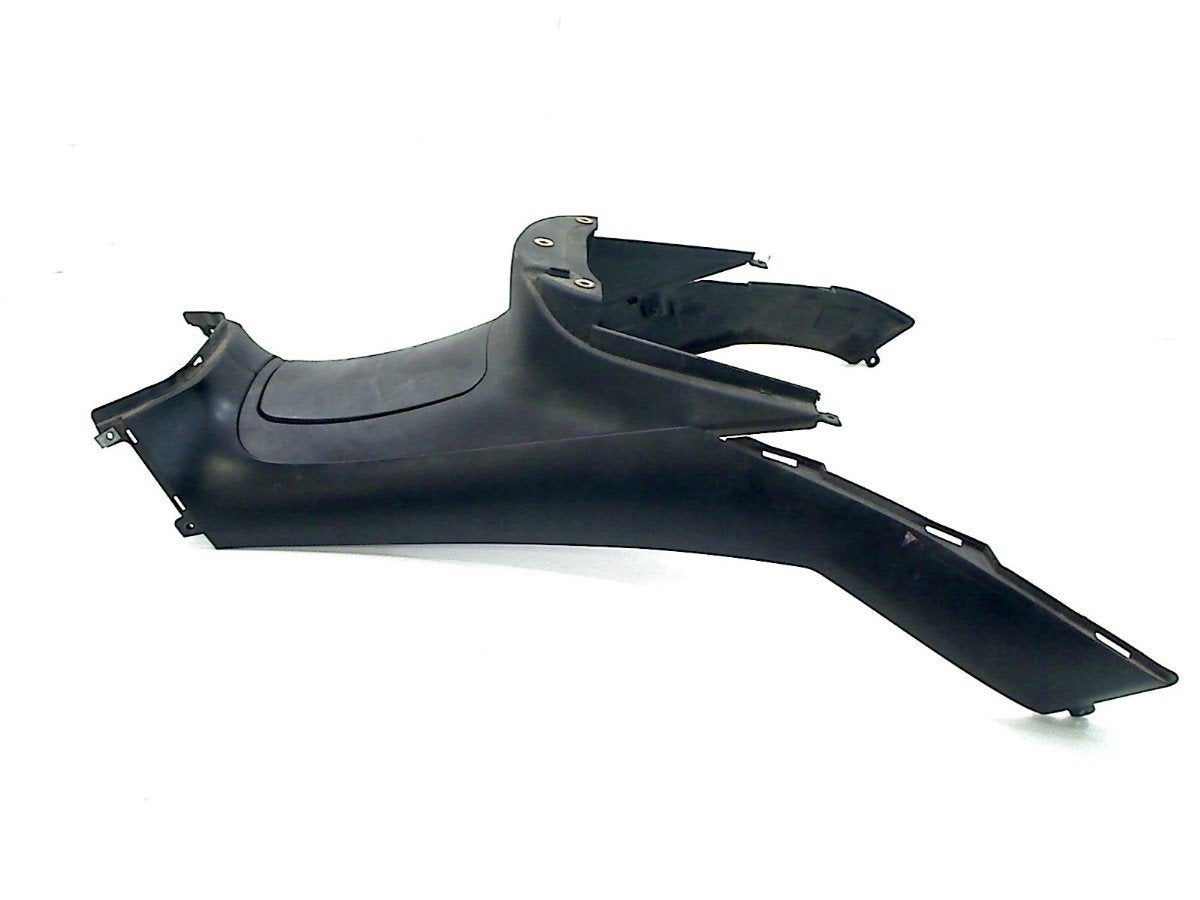 CENTER PANEL Gilera Fuoco 500 2013-2015 (01-2013/12-2015), Dhr. S. di Majo, Utilisé, Info@cama-motorparts.nl, P.J. Troelstraweg 8 8
3144 CX  MAASSLUIS, NL