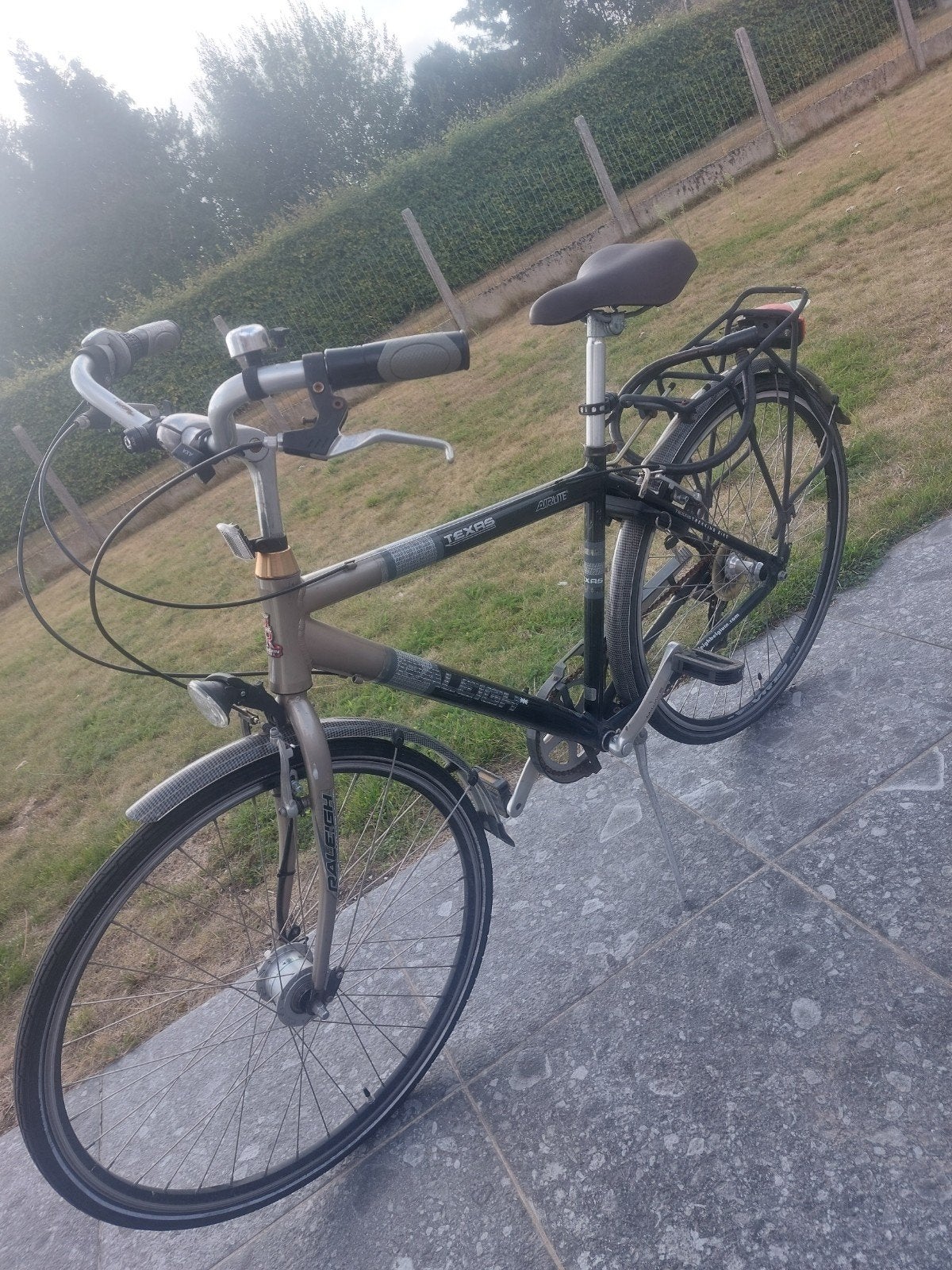 Herstelde herenfiets Raleigh, Gebruikt, Velgrem, Versnellingen, 65 cm of meer