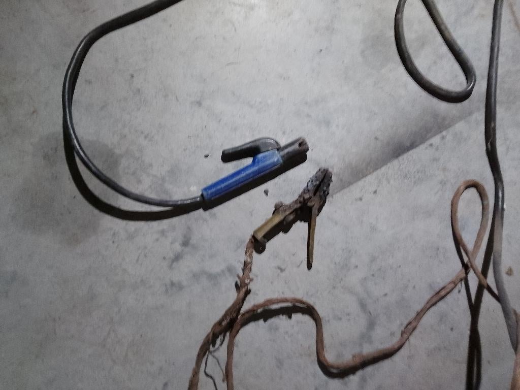 a vendre poste a souder, Enlèvement, Utilisé, 150 à 250 ampères, Électrodes