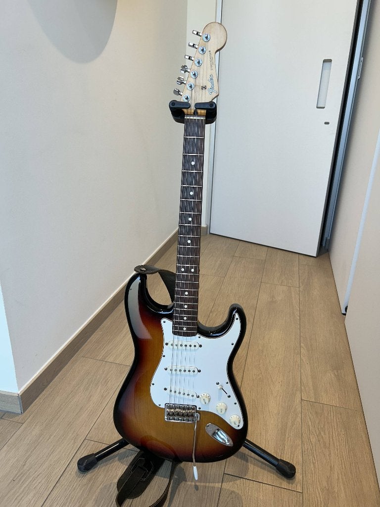 Fender Stratocaster sunburst 1994 Japan, Musique & Instruments, Enlèvement, Utilisé, Solid body, Fender