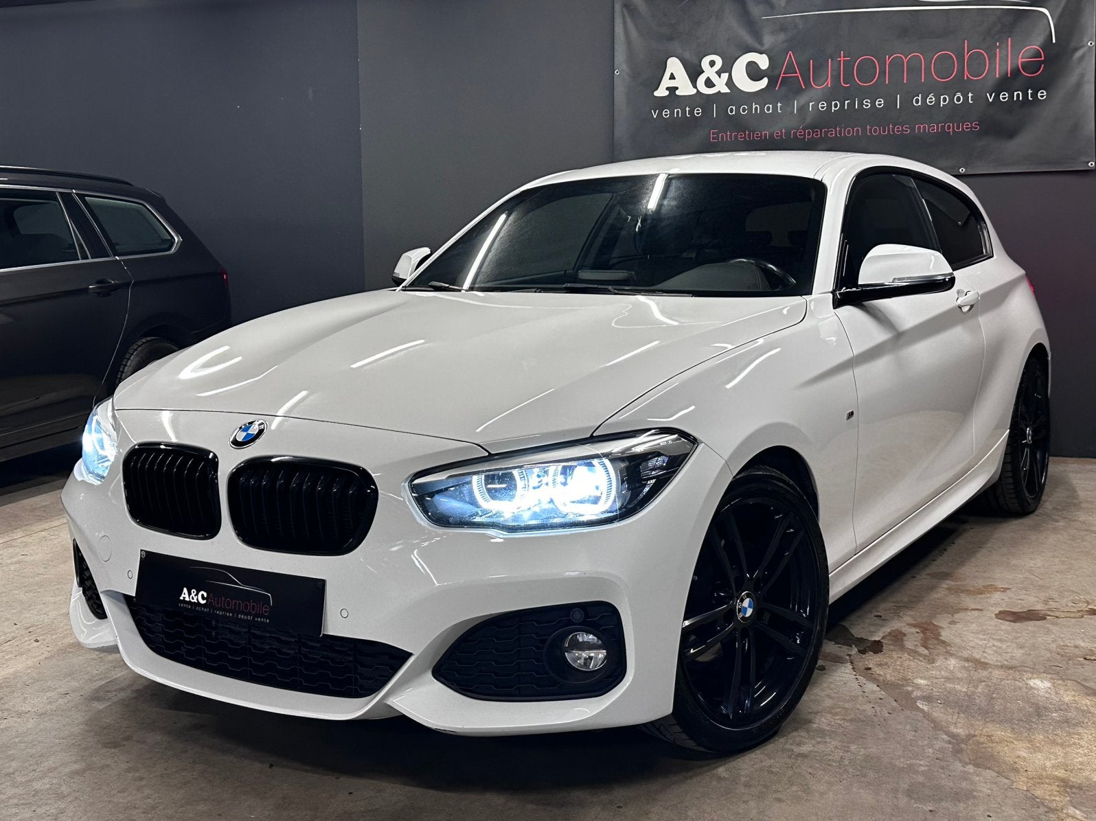 Bmw 116i Pack M, Auto's, BMW, Bedrijf, 1 Reeks, Sportstoelen, Benzine, Euro 6, Coupé, 3 deurs, Handgeschakeld, Wit, Zwart, Alcantara