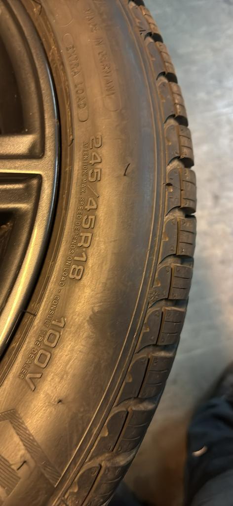 Bmw velgen met winterbanden 245/45r18  merk goodyear runflat, Ophalen, BMW