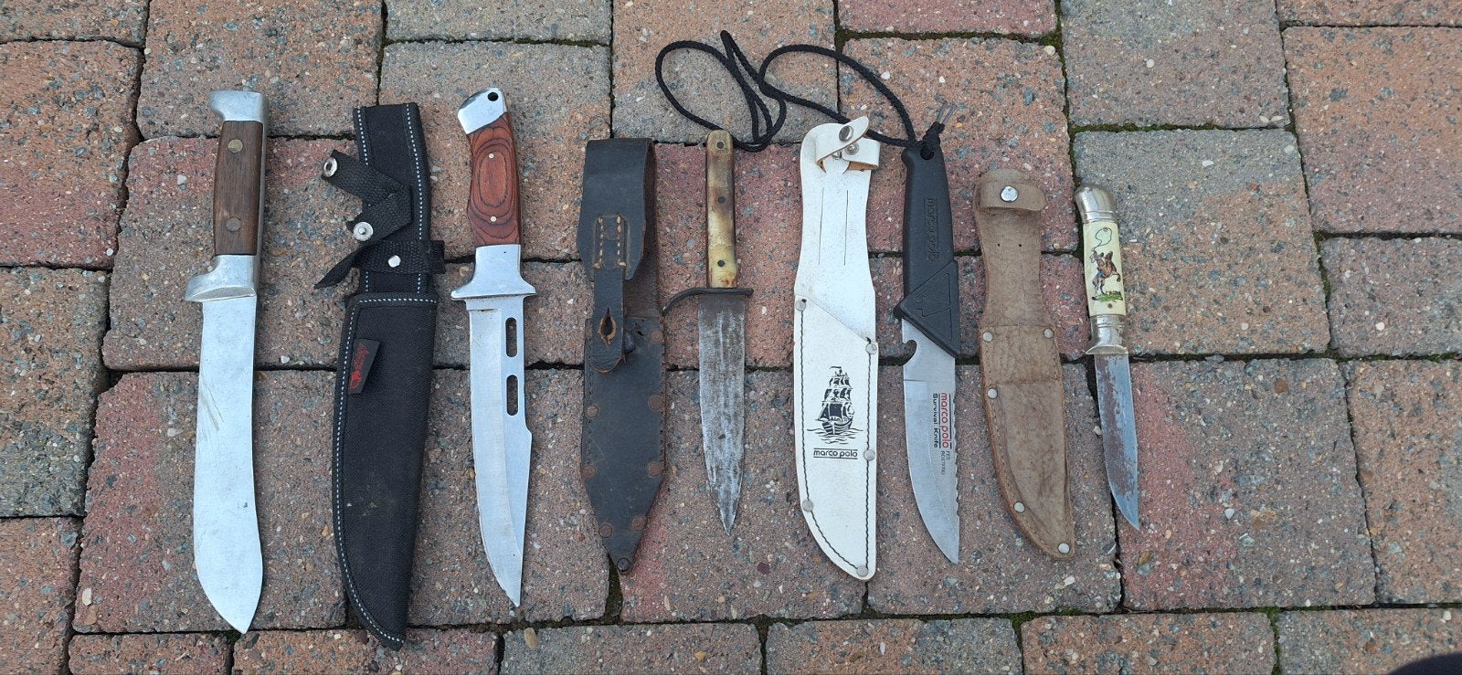 Set dolken, Ophalen