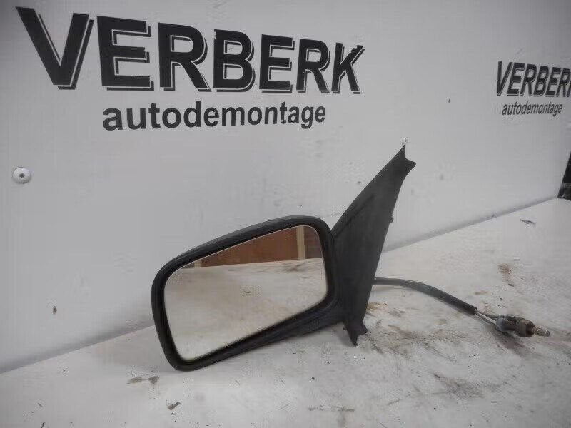 SPIEGEL LINKS Volkswagen Golf II (19E) (01-1983/12-1992), Gebruikt, Berliner Ring 2 38440 Wolfsburg, DE, Volkswagen, Volkswagen AG