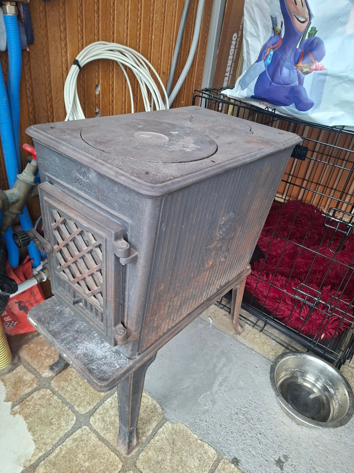 Jotul 602 gietijzeren houtkachel, Huis en Inrichting, Ophalen, Gebruikt, Houtkachel, Vrijstaand
