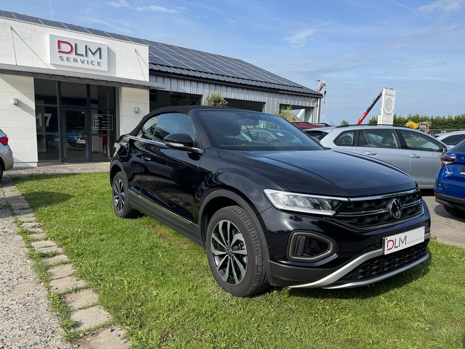 Volkswagen T-Roc Cabriolet Tsi uit 2022 36.000km, Voorwielaandrijving, Stof, Cabriolet, Zwart