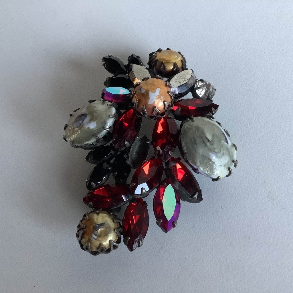 Vintage broche van het Amerikaanse Regency, Handtassen en Accessoires, Overige materialen, 4 tot 7 cm, Gebruikt, Ophalen of Verzenden