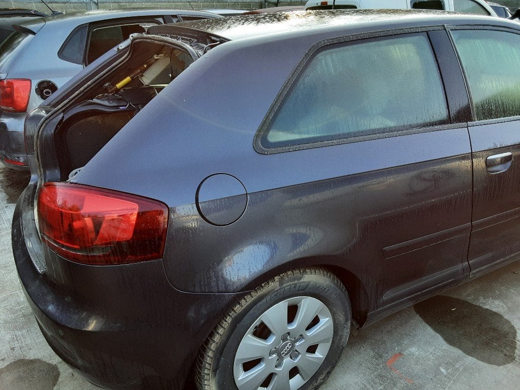 SPATBORD RECHTS ACHTER Audi A3 (8P1) (01-2003/08-2012), Gebruikt, Achter, Audi, Spatbord