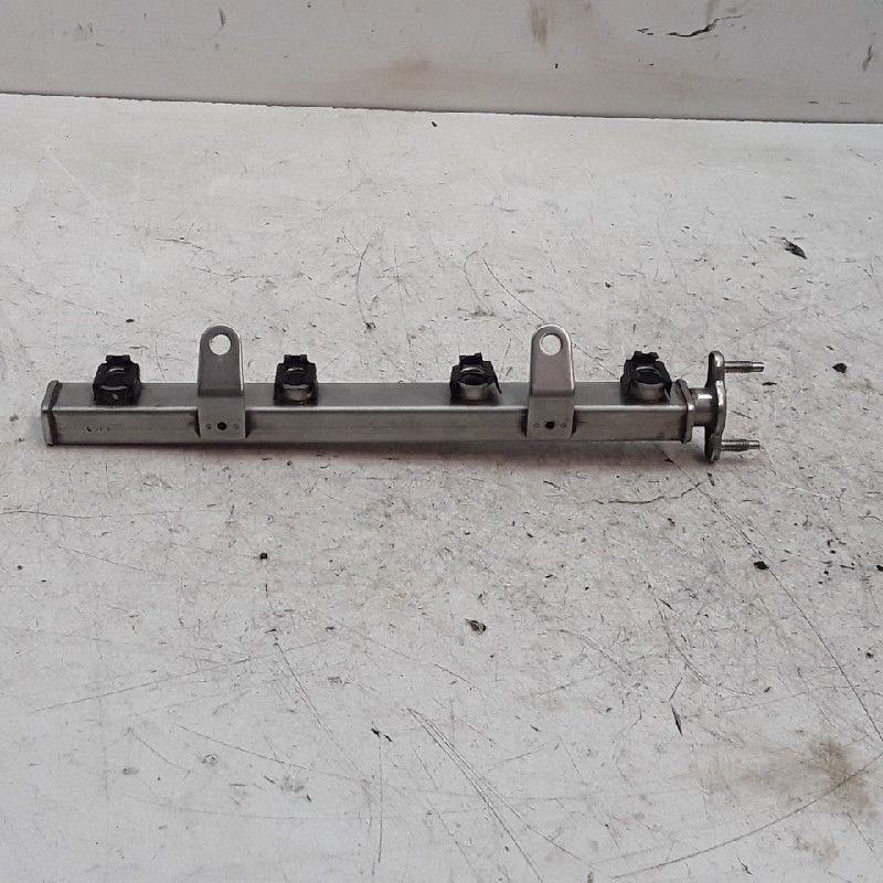 INJECTIEGALERIJ Hyundai i20 (01-2008/12-2015), Gebruikt, Hyundai