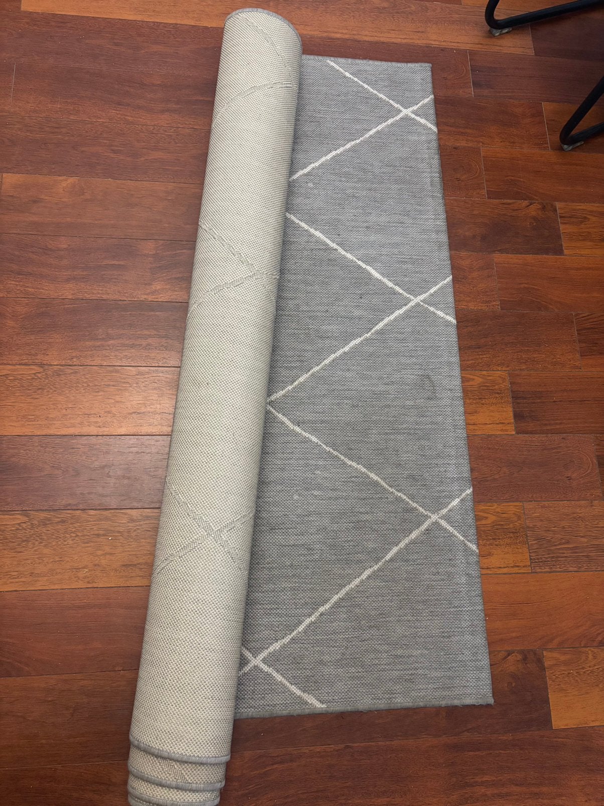 Tapis gris à motif, Maison & Meubles, Enlèvement, Gris, Moderne