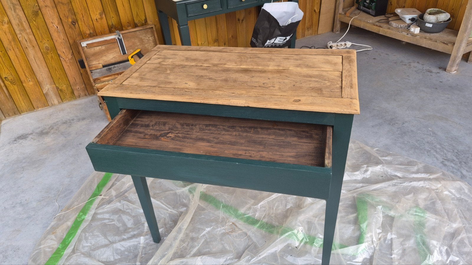 eiken wandtafel met verborgen vakken, Ophalen
