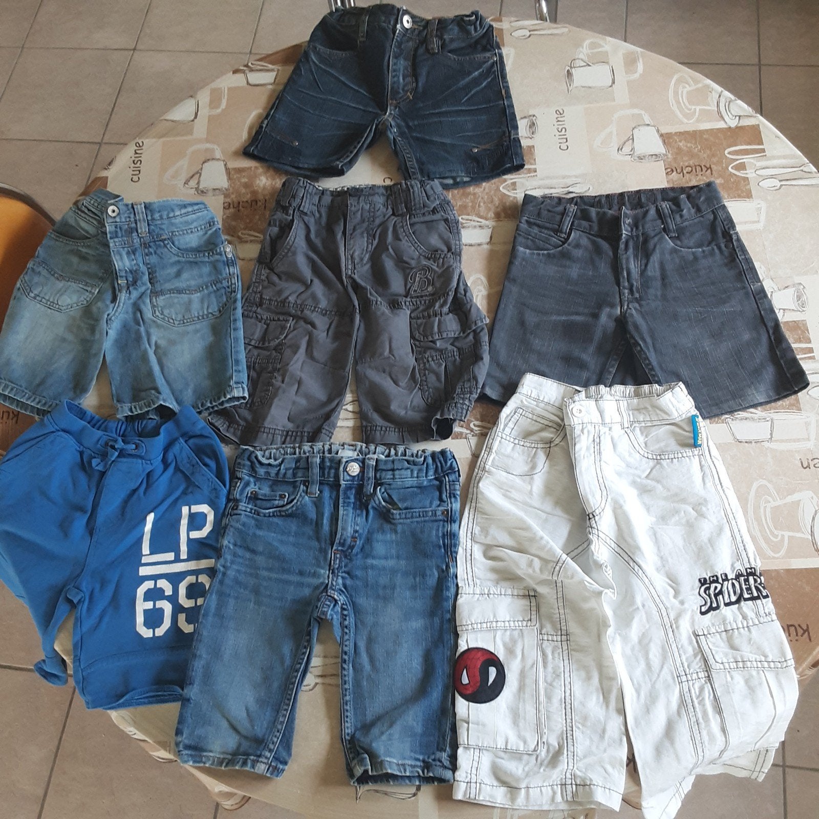 7 chorten maat 110
8€ voor 7 stuks
In goede staat
Bekijk ook, Kinderen en Baby's, Kinderkleding | Maat 110, Ophalen of Verzenden