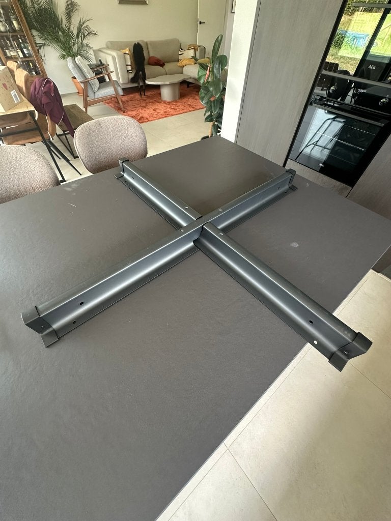 Base de parasol en acier noir pour carrelage, Enlèvement, Neuf, 1 à 2 mètres, Base de parasol