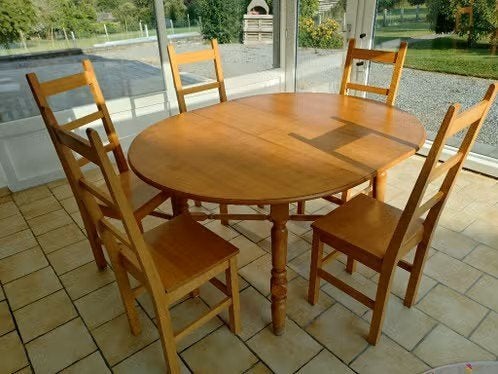 Table ovale, Maison & Meubles, 100 à 150 cm, Cinq personnes ou plus, 100 à 150 cm, Enlèvement