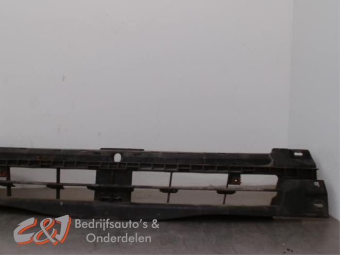 Frontpaneel van een Renault Trafic, Gebruikt, -, Renault, -