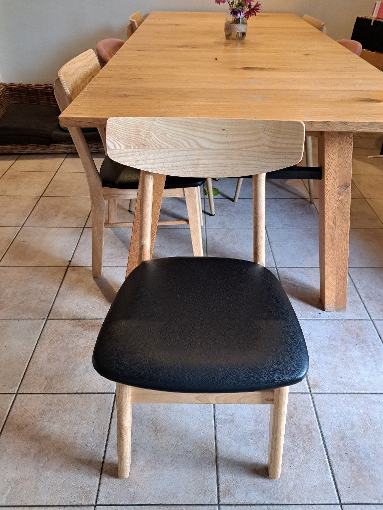 Stoelen, Ophalen, Hout
