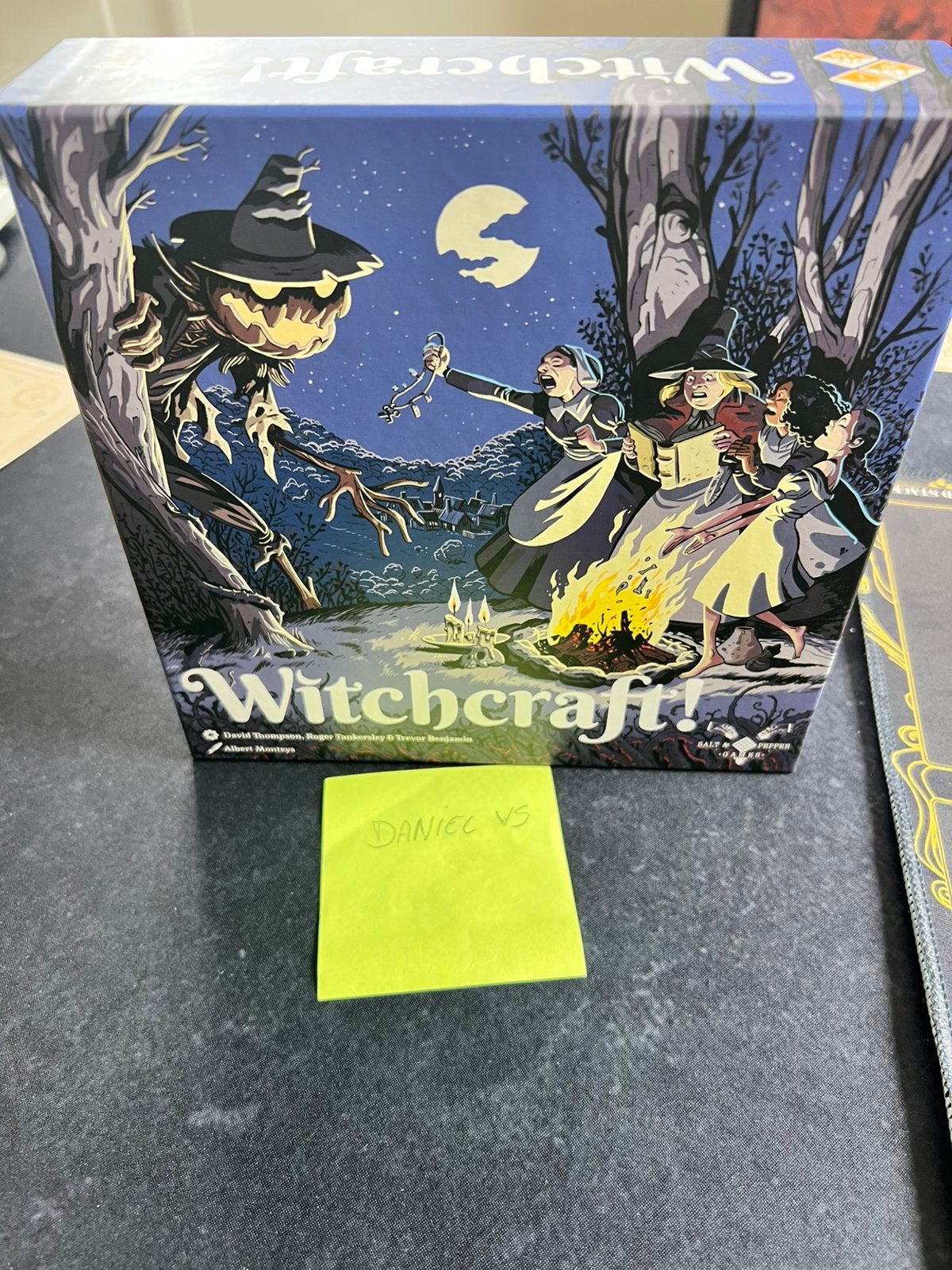 Witchcraft met expansie, Hobby en Vrije tijd, Ophalen, Zo goed als nieuw