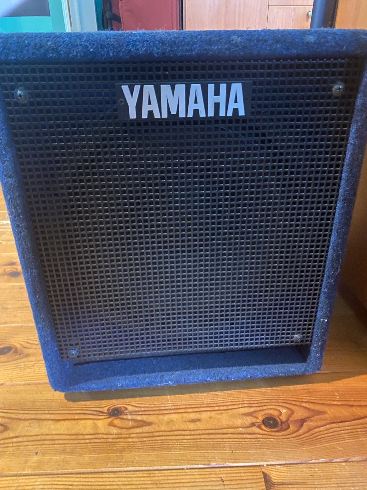 Caisson de basses amplifié YAMAHA PSW12, Enlèvement, Comme neuf