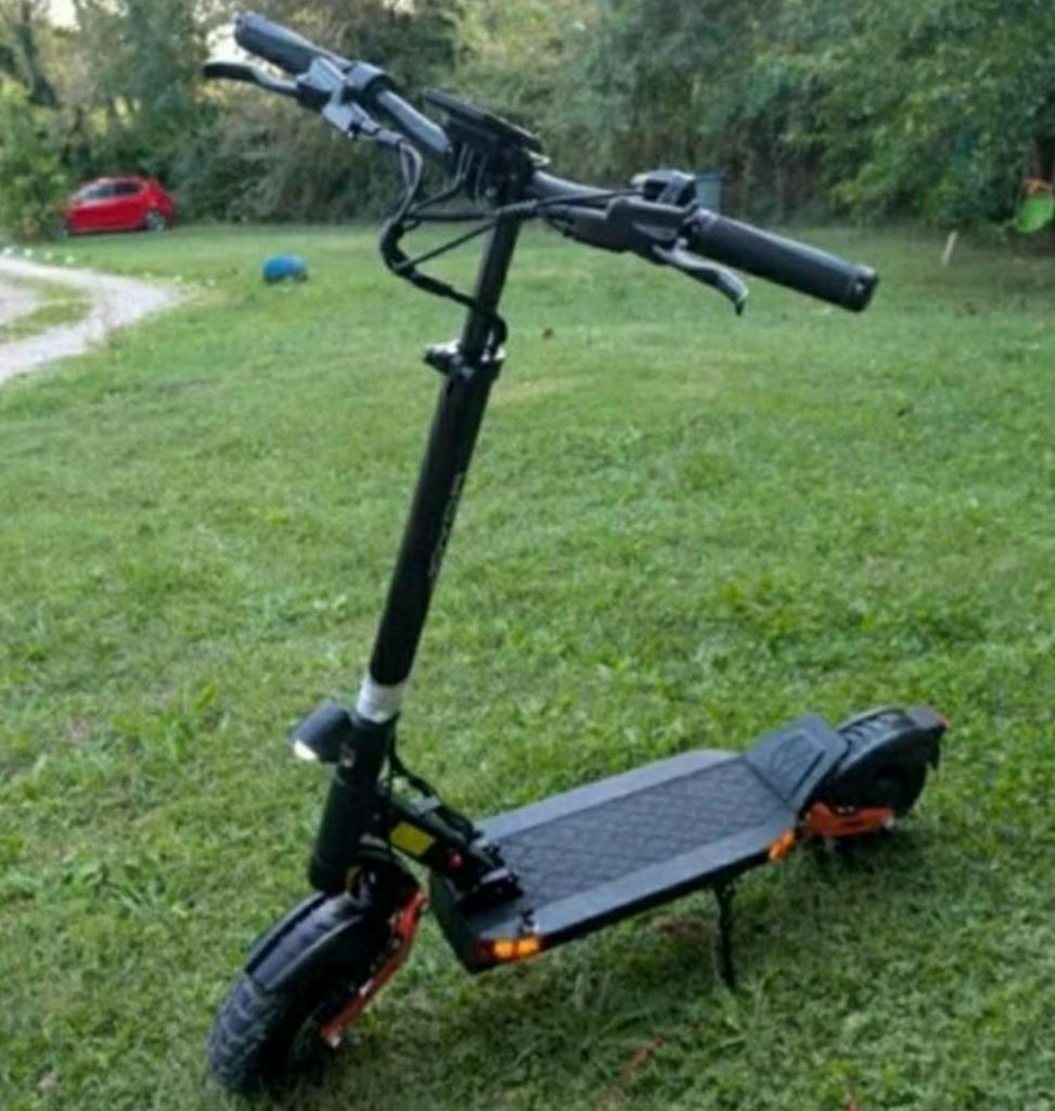 Joyor t10 60v dubbele motor 2x1000wath als nieuw, Fietsen en Brommers, Steps, Ophalen of Verzenden, Zo goed als nieuw