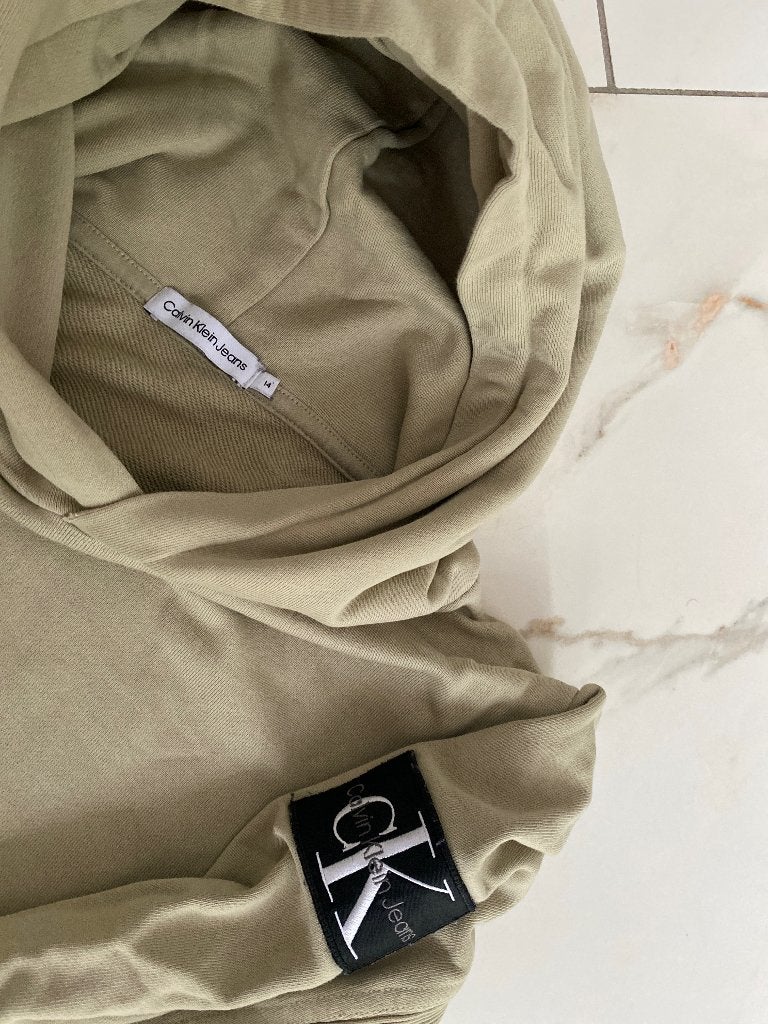 Pull 14 ans Calvin klein, Bijoux, Sacs & Beauté, Bagues, Autres couleurs, Plus petit que 17, Comme neuf, Enlèvement