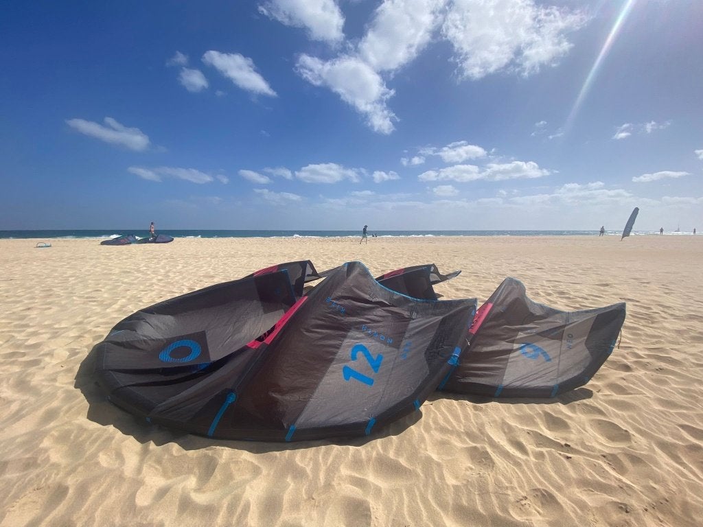PACK COMPLET NORTH KITEBOARDING – 7 / 9 / 12 m² + BARRE, Watersport en Boten, Ophalen, Gebruikt, Geen board, Kite