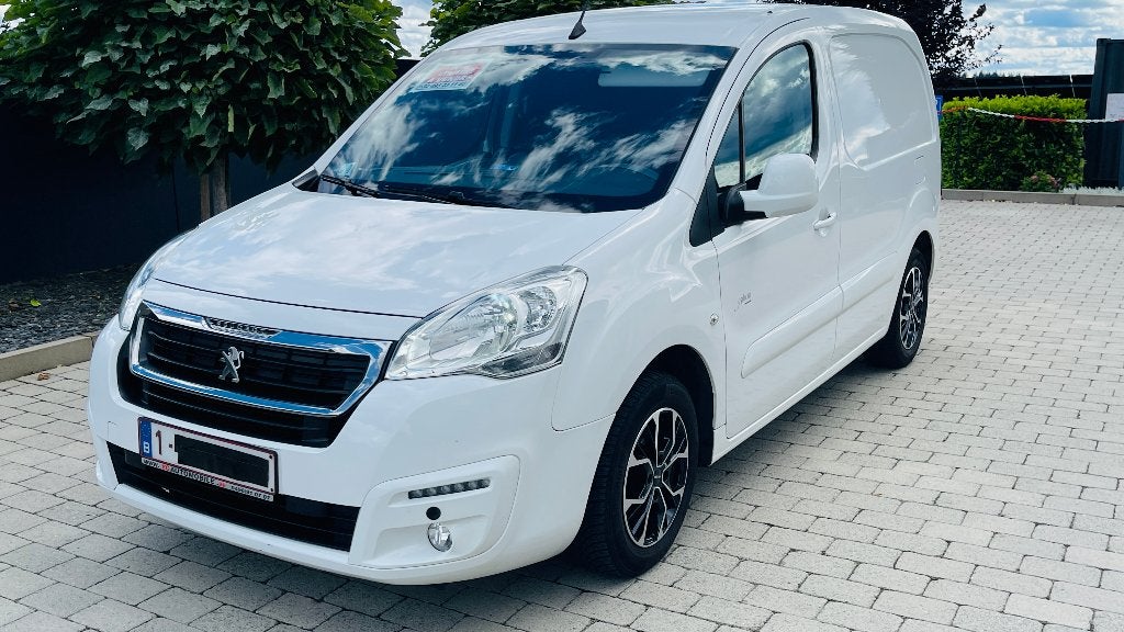 Voiture Utilitaire léger, Autos, Peugeot, 1250 kg, Euro 6, Entretenue par le concessionnaire, Autre carrosserie