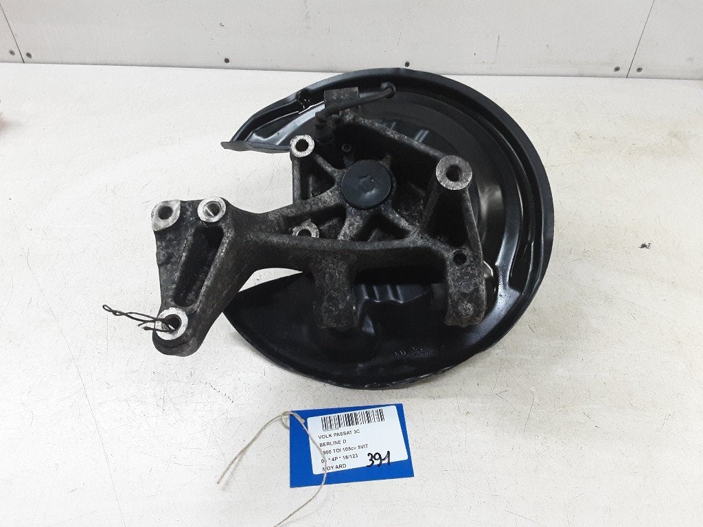MOYEU DE ROUE ARRIÈRE DROIT Volkswagen Passat (3C2), Utilisé, Volkswagen