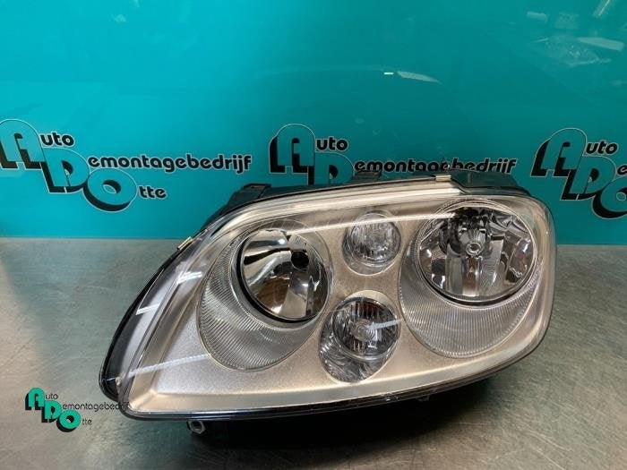 Koplamp links van een Volkswagen Touran (Touran 03-), -, Volkswagen, -, Nieuw