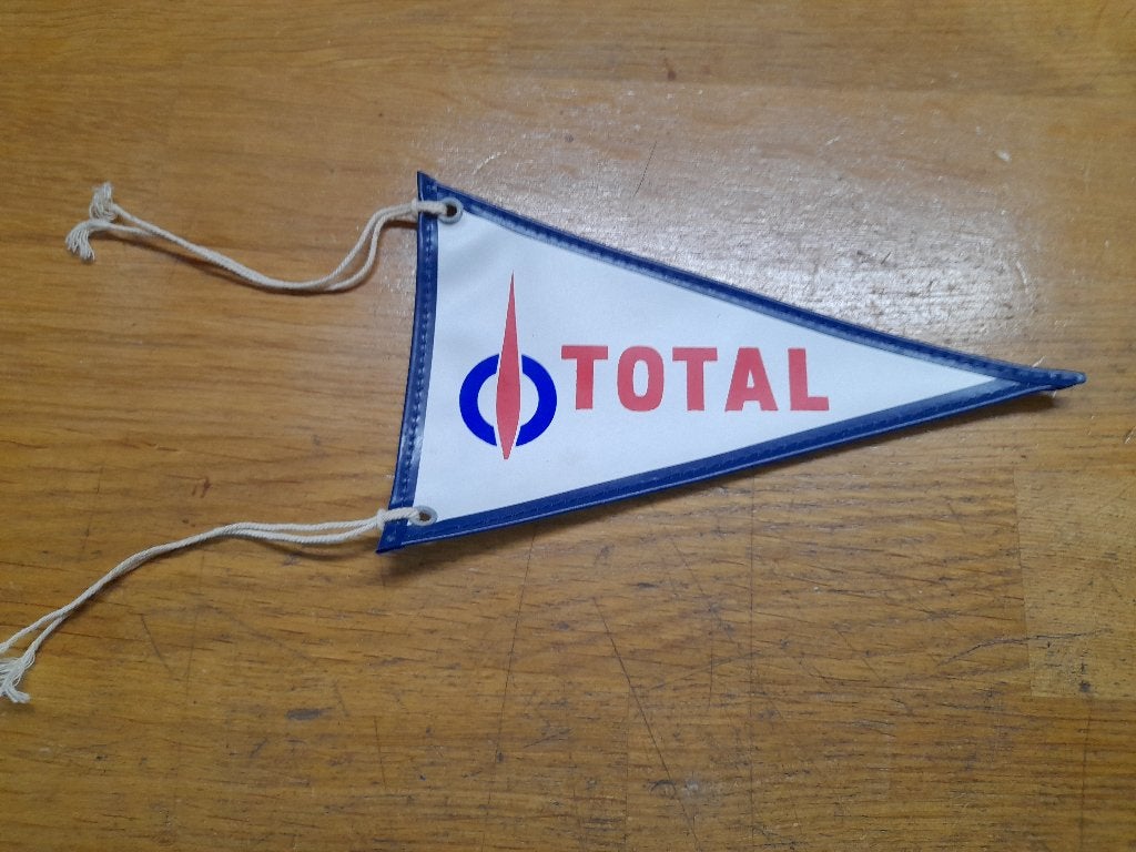 ancien drapeau fanion total, Enlèvement ou Envoi, Utilisé