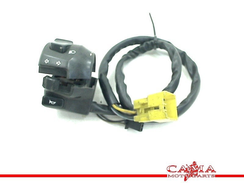 COMMUTATEUR GAUCHE GSX R 600 1997-2000 SRAD (GSXR 600), Dhr. S. di Majo, Utilisé, Info@cama-motorparts.nl, P.J. Troelstraweg 8 8
3144 CX  MAASSLUIS, NL