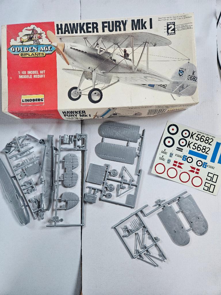 MAQUETTE  LINDBERG HAWKER FURY MK1, Enlèvement