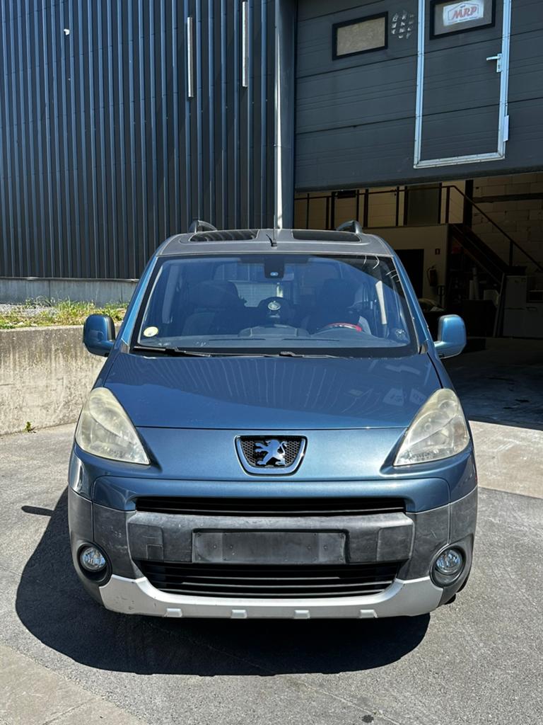 Peugeot Partner, Barres de toit, Achat, Boîte manuelle, 5 places