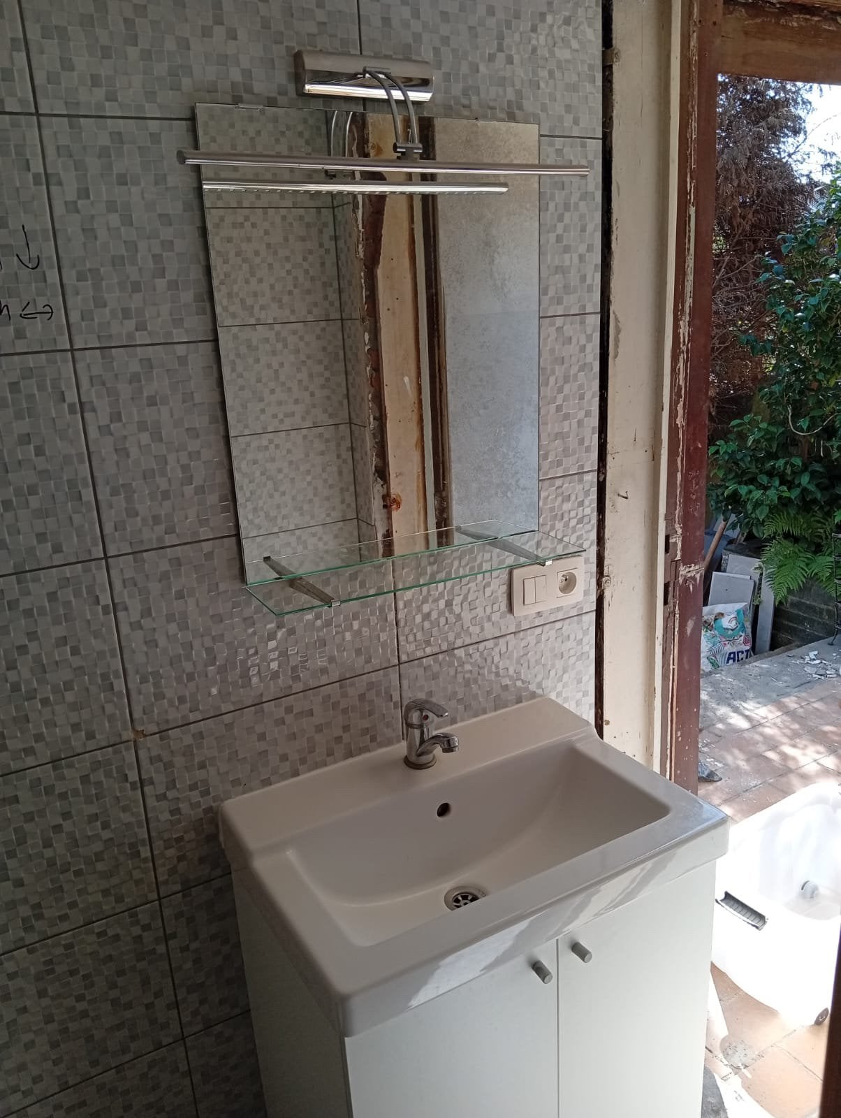 Lavabo te koop, 25 à 50 cm, Lavabo ou Évier, Moins de 100 cm, Enlèvement