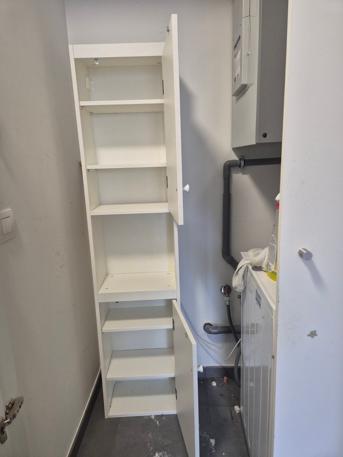 Armoire blanc /salle de bain, Enlèvement