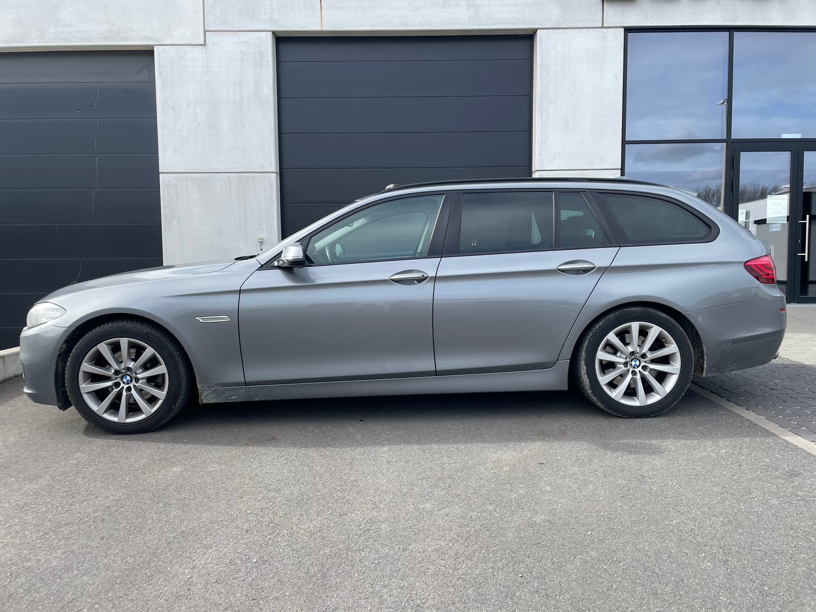 BMW 520dA Pano/Xenon/Euro 6b, Cuir, Entreprise, 5 portes, Anti démarrage